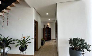 casa en venta en la estrella. Cod V13136