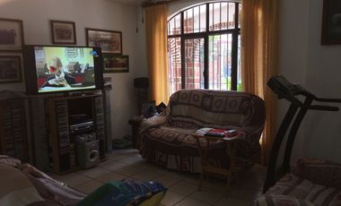 venta de casa en Temixco en Fracc. con Alberca