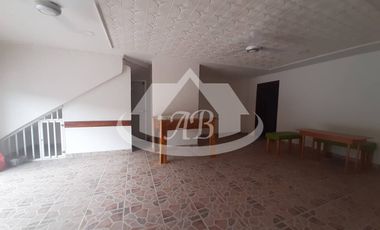 APTO Y LOCAL EN VENTA BARRIO EL EDÉN | 474