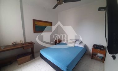 APTO Y LOCAL EN VENTA BARRIO EL EDÉN | 474