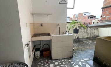 local en arriendo en mesa. Cod A36393