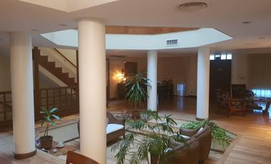 VENTA DE CASA EN SAN MARTIN, INMEJORABLE CALIDAD