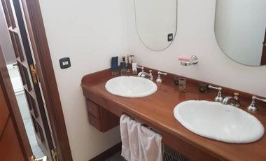 VENTA DE CASA EN SAN MARTIN, INMEJORABLE CALIDAD