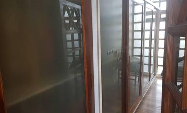VENTA DE CASA EN SAN MARTIN, INMEJORABLE CALIDAD