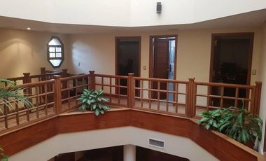 VENTA DE CASA EN SAN MARTIN, INMEJORABLE CALIDAD