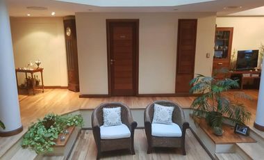 VENTA DE CASA EN SAN MARTIN, INMEJORABLE CALIDAD