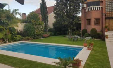 VENTA DE CASA EN SAN MARTIN, INMEJORABLE CALIDAD