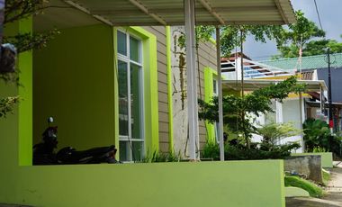 RUMAH DENGAN VIEW GUNUNG DI SALATIGA