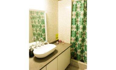 Casa en venta Azcuénaga y Tucumán