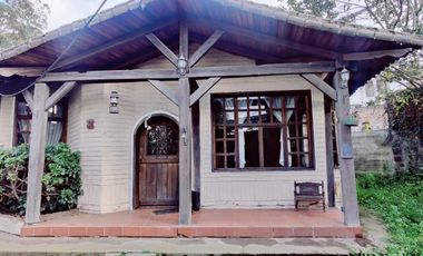 VENDO CASA ESQUINERA EN IBARRA AV EL RETORNO 490 m2