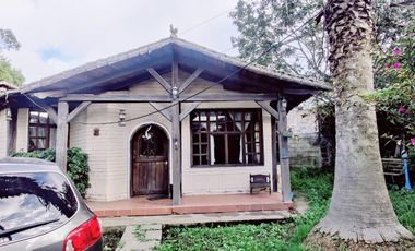 VENDO CASA ESQUINERA EN IBARRA AV EL RETORNO 490 m2