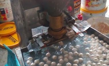 DIJUAL PABRIK MAKANAN AKTIF JOMBANG
