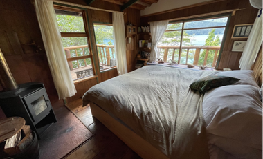 Casa en Venta en Espectacular Isla en el Lago Las Rocas, Puelo Alto