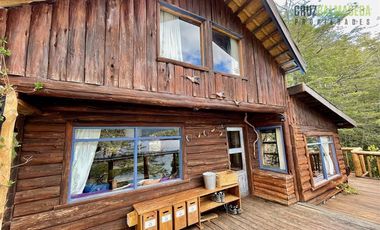 Casa en Venta en Espectacular Isla en el Lago Las Rocas, Puelo Alto