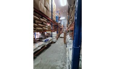 SE VENDE EDIFICIO DE PLANTA COMERCIAL