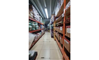 SE VENDE EDIFICIO DE PLANTA COMERCIAL
