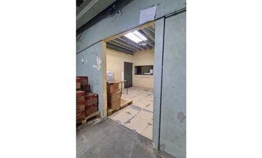 SE VENDE EDIFICIO DE PLANTA COMERCIAL