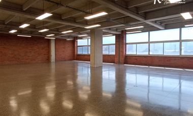 local en arriendo en guayabal. Cod A775544