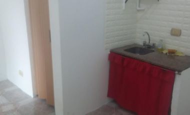 PH PLANTA BAJA FRENTE CON COCINA COMEDOR, AGUA CALIENTE POR TERMOTANQUE, BAÑO CON DUCHA Y BIDET Y 1 HABITACIÓN.