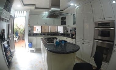 casa en venta en quinta oriental. Cod V20928