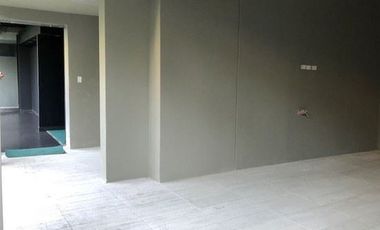 Local Comercial en Arriendo en Av. Vitacura - Los Abedules - Costanera Norte