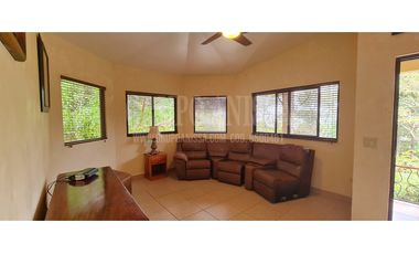 Oportunidad! Se vende Acogedora Casa en Altos del Maria