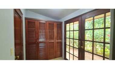 Oportunidad! Se vende Acogedora Casa en Altos del Maria