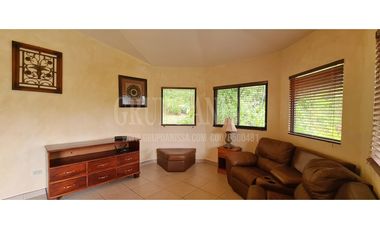 Oportunidad! Se vende Acogedora Casa en Altos del Maria