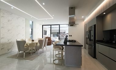 casa en venta en via bocono. Cod V31911