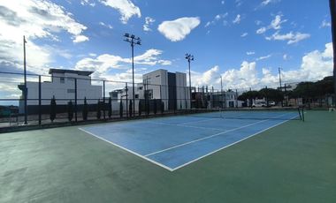 casa en venta en via bocono. Cod V31911