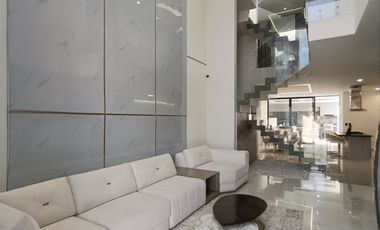 casa en venta en via bocono. Cod V31911