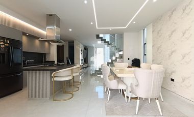 casa en venta en via bocono. Cod V31911