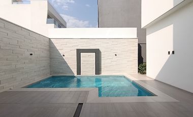 casa en venta en via bocono. Cod V31911