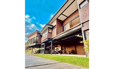 Casa Campestre en Las Palmas para la venta con vista la ciudad