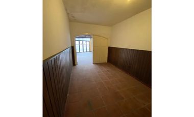 Residencia frente al Mar. Ideal uso comercial. U$S 450.000