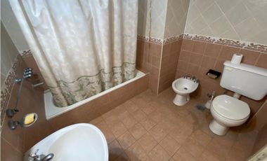 Residencia frente al Mar. Ideal uso comercial. U$S 450.000