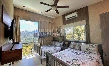 Se Vende Moderna e Impresionante Casa en Altos del Maria