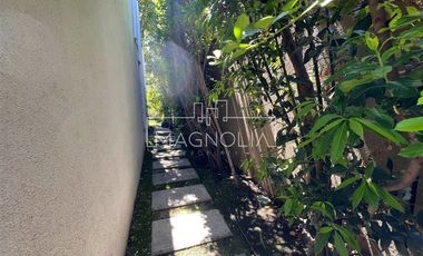 CASA EN VENTA AL LADO DE LA ALIANZA FRANCESA, EXCELENTE PREC