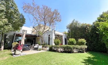 CASA EN VENTA AL LADO DE LA ALIANZA FRANCESA, EXCELENTE PREC