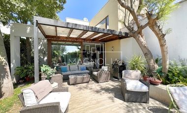 CASA EN VENTA AL LADO DE LA ALIANZA FRANCESA, EXCELENTE PREC