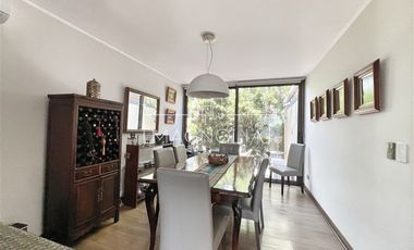 CASA EN VENTA AL LADO DE LA ALIANZA FRANCESA, EXCELENTE PREC