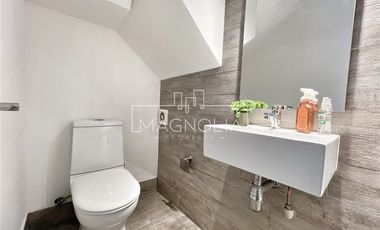 CASA EN VENTA AL LADO DE LA ALIANZA FRANCESA, EXCELENTE PREC