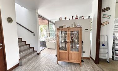 CASA EN VENTA AL LADO DE LA ALIANZA FRANCESA, EXCELENTE PREC