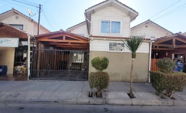 Se vende casa en Microbarrio en Portal Casas Oeste, Cerrillo