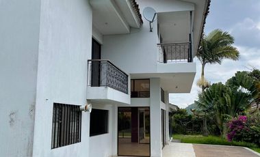 CASA CAMPESTRE EN ARRIENDO EN LA FLORIDA- VILLAMARIA