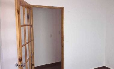 CASA COMERCIAL PARA OFICINA O COMERCIO EN BETANIA