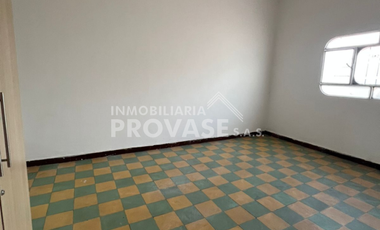 casa en arriendo en la libertad. Cod A3497