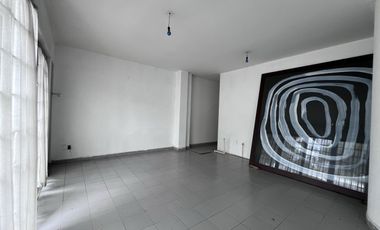 Local en Renta en Avenida Las Fuentes en Celaya Gto.