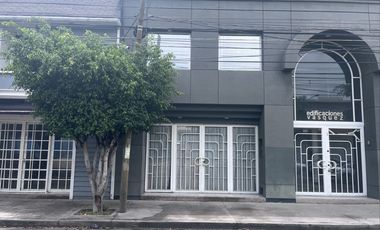 Local en Renta en Avenida Las Fuentes en Celaya Gto.