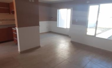 SE VENDE CASA A ESTRENAR DE 2 DORMITORIOS EN VILLA LIBERTADOR SAN MARTIN.